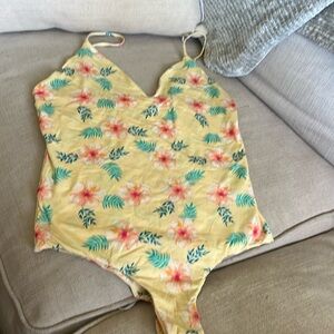 MAI everyday bodysuit size large